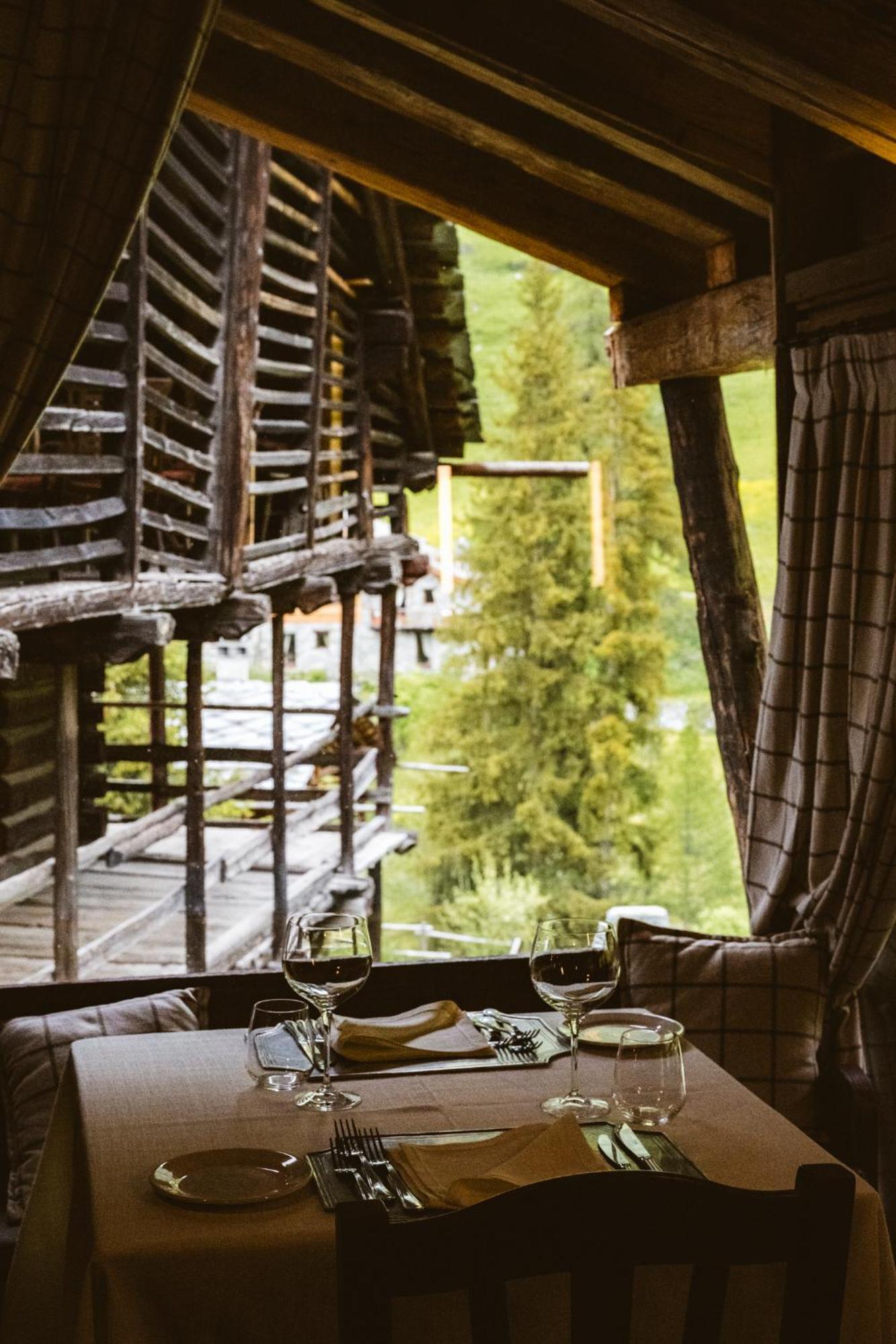Hotellerie De Mascognaz Champoluc Extérieur photo
