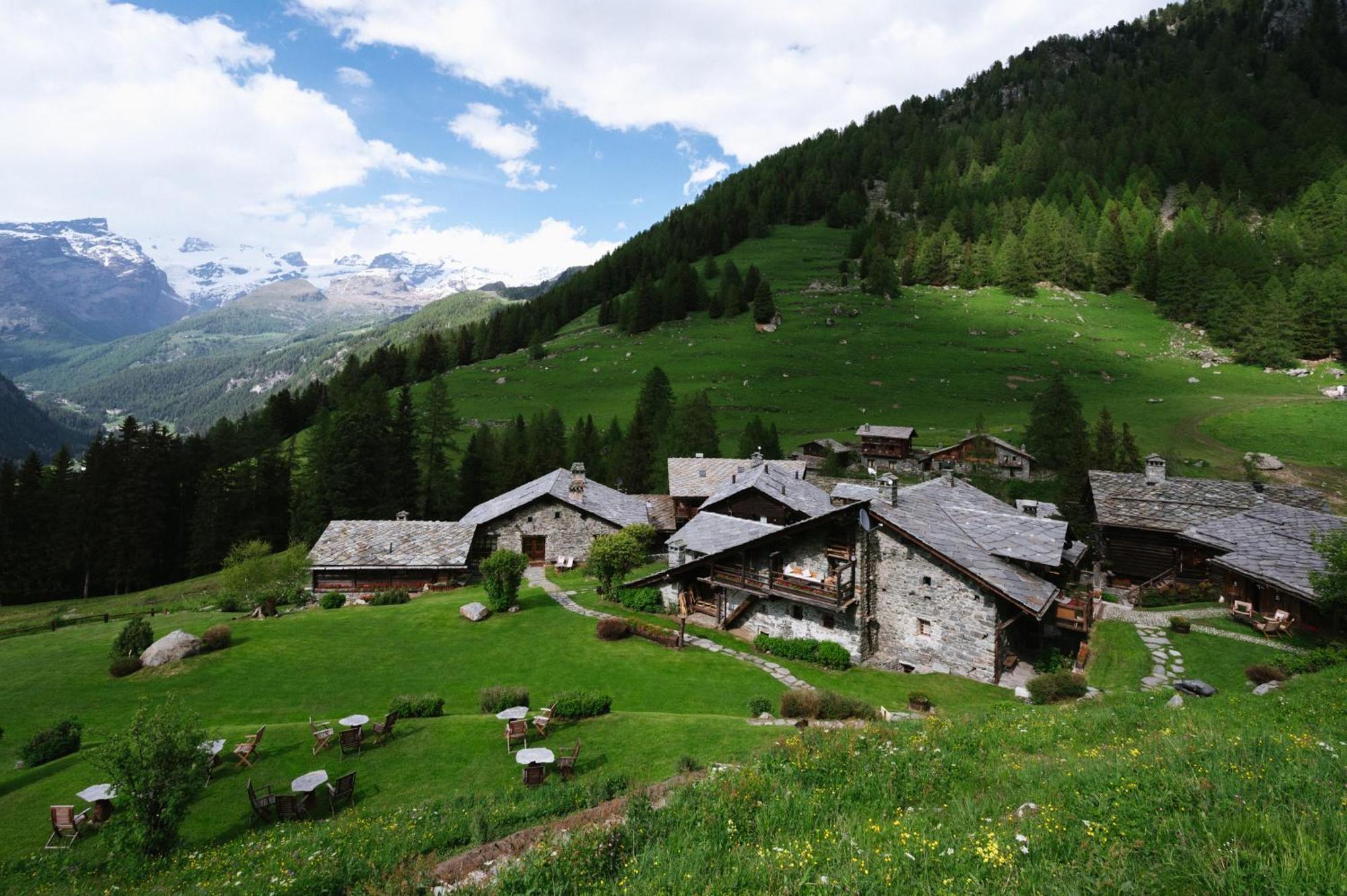 Hotellerie De Mascognaz Champoluc Extérieur photo